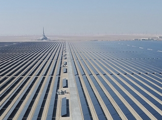  Dubai’s Green Economy: From Desert to Sustainability Leader